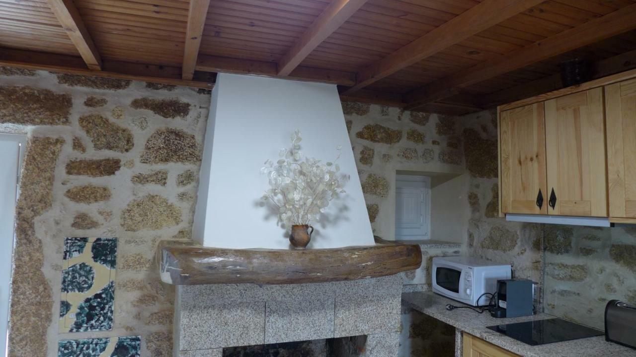 Casas Da Villa - Monsanto - Oliveira E Videira Relva  ภายนอก รูปภาพ