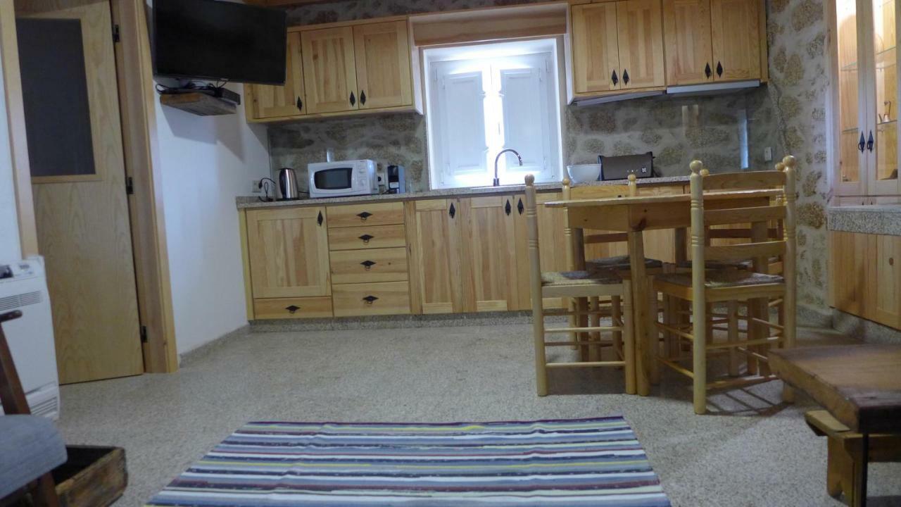 Casas Da Villa - Monsanto - Oliveira E Videira Relva  ภายนอก รูปภาพ